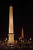 Paris. Luxor-obelisken p� Place de la Concorde med Eiffel T�rnet i baggrunden  Place de la Concorde / Paris Frankrig   Sev�rdigheder, obelisker, t�rne