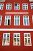 Nyhavn. Detalje af hus p� Nyhavn, H.C. Andersen boede i dette hus  K�benhavn Danmark   Storby, huse, ejendomme, beboelsesejendom, vindue, vinduer, glas, udluftning