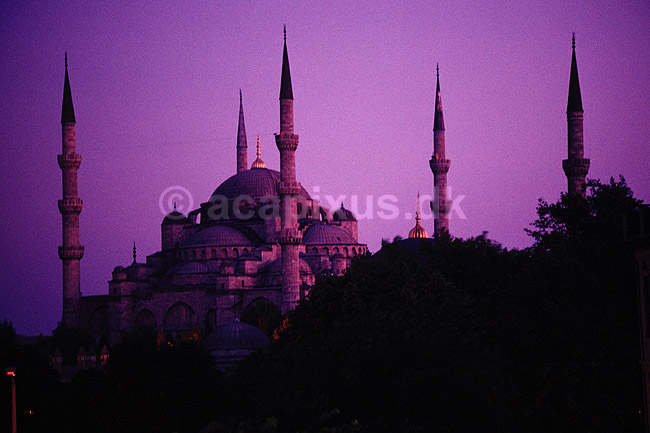 Den Bl� Moske. Sultan Ahmet Camii - Den Bl� Moske, 1616 ( Scan af KOL251 ) ; ; Istanbul; Tyrkiet; Asien; ; Islam, moskeer