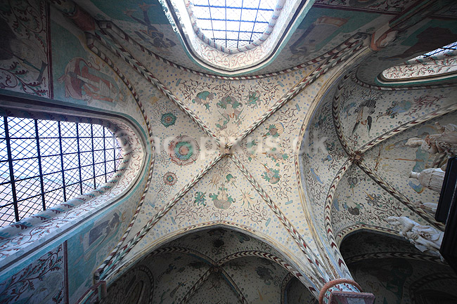 Roskilde Domkirke. Loftsudsmykningen i Helligtrekongers Kapel i Roskilde Domkirke; ; Roskilde Domkirke / Roskilde; Danmark; ; ; turistsev�rdigheder, religion, kristendom, kirker, kirke, domkirker, UNESCO World Heritage, gravkapeller, gravkapel, konger, kongehuset