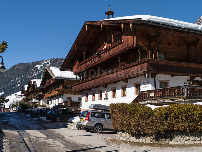 Alpbach. Hoteller og feriehuse i Alpbach i �striske Alper; ; Alpbach; �strig; ; ; Slalom, sne, skil�b, ski, vinter, vintersport, fritid, Alperne, �sterreich, skiferie