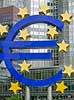 Euro. Skulptur af � symbolet udenfor den Den Europ�iske Centralbank (Europ�ische Zentralbank) i Eurotower   Frankfurt Tyskland   Valuta, valutasymbol, valutasymboler