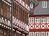 Frankfurt. Rigt udsmykket bindingsv�rksfacade p� R�merberg Plaza, R�mer Platz, i Altstad i Frankfurt  Frankfurt Tyskland   Bindingsv�rk, bindingsv�rkshus