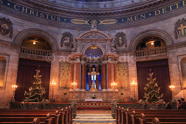 Marmorkirken. Alteret i Frederiks Kirke eller Marmor-kirken; ; K�benhavn; Danmark; ; ; Kirker, kristendom, religion