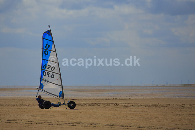 R�m�. Strandsejler p� S�nderstrand p� R�m� - en af Danmarks bredeste sandstrande; ; R�m�; Danmark; ; ; blokarts
