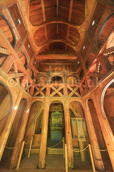 Borgund Stavkirke. Kirkerummet i stavkirken i Borgund; ; Borgund; Norge; ; ; Turisme, sev�rdigheder, kristendom, stavkirker, tr�kirker