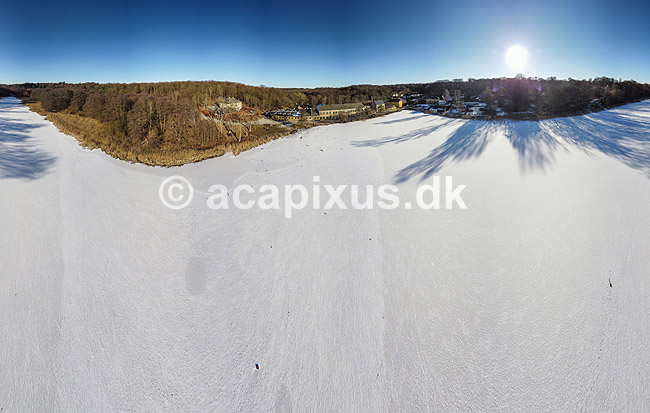 Raadvad. Vinterlandskab med Raadvad Kro og Raadvad Smedie ved J�gersborg Dyrehave - 380 graders panorama; ; J�gersborg Dyrehave / Sj�lland; ; ; ; sev�rdigheder Dyrehaven, vinter, frost, kulde