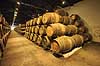 Portvin. Portvin lagres til Tawny Port p� egetr�sfade i vink�lderen hos producenten Taylor's  Vila Nova de Gaia / Porto Portugal   Vin, vine, drikkevarer, vinproduktion, lagring, Taylors