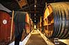 Portvin. Portvin lagres til Ruby Port p� egetr�sfade i vink�lderen hos producenten Taylor's  Vila Nova de Gaia / Porto Portugal   Vin, vine, drikkevarer, vinproduktion, lagring, Taylors