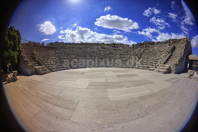 Segesta Teateret. Gr�sk amphiteater p� toppen af Monte Barbaro ved Segesta i Trapani provinsen; ; Segesta / Sicilien; Italien; ; sev�rdigheder; Teatre, amfiteater