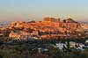 Akropolis. Udsigt over Akropolis med Parthenon templet (Pallas Athenes tempel) og Erechtheion templet (Temple of Athena Polias) set fra Philopappos Hill  Akropolis / Athen Gr�kenland  Sev�rdigheder Hovedstad, hovedst�der, storbyer, Hellas, Acropolis, templer