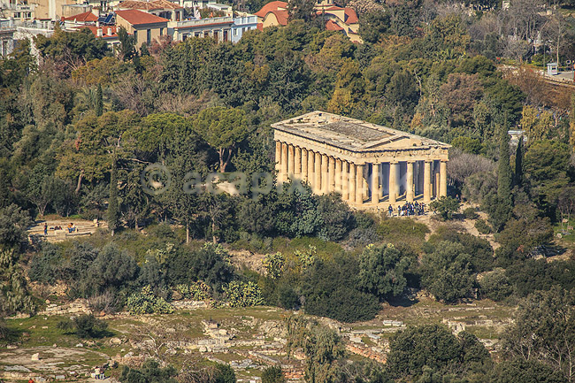 Hephaestus templet. Temple of Hephaestus p� Den athenske agora (samlingssted), set fra Akropolis. Hephaestus regnes for det bedst bevarede gr�ske tempel; ; Akropolis / Athen; Gr�kenland; ; Sev�rdigheder; Hellas, Acropolis
