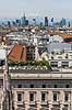 Milano skyline. Moderne business distrikt i Milano n�r Porta Garibaldi set fra Duomo di Milano  Milano Italien  Sev�rdigheder H�jhuse, skyskrabere