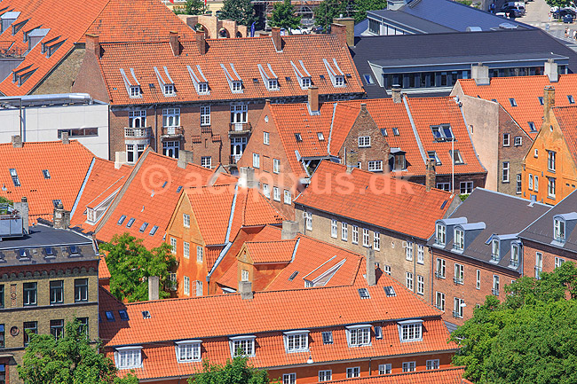 Christianshavn. Hustage p� Christianshavn i K�benhavn; ; Christianshavn / K�benhavn; Danmark; ; sev�rdigheder; Storby, beboelseshuse, lejligheder, etageejendomme, spir, t�rne, Stor K�benhavn