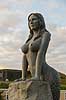 Den Store Havfrue statue p� Drag�r Havn. Den Store Havfrue, bestilt af Peter Bech, udf�rt i Kina i kinesisk granit, blev i 2006 rejst over for skulpturen Isbj�rn med unger p� Langeliniekajen og blev i 2018 flyttet til Drag�r Fort  Drag�r Danmark  sev�rdigheder Havfruer, skulpturer