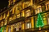 Magasin du Nord. Juleudsmykning p� Magasin du Nord p� Kongens Nytorv i K�benhavn  Kongens Nytorv / K�benhavn Danmark  Sev�rdigheder Julemarkeder, jul, julehandel, handel, juleudsmykning, julestemning