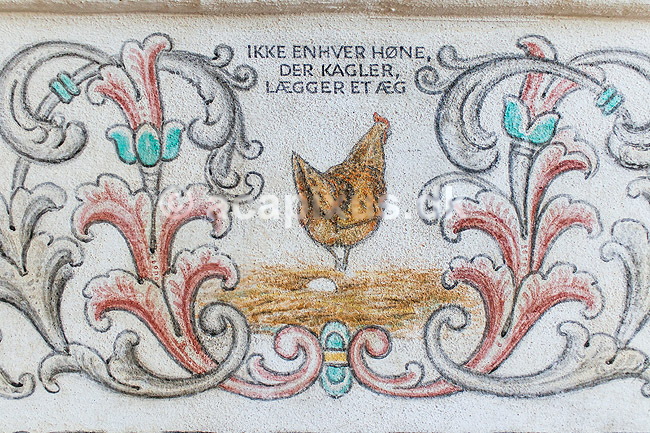 Christiansborg. Ikke enhver h�ne der kagler l�gger �g - ordsprog p� Christiansborg; ; Christiansborg Slot / K�benhavn; Danmark; ; Sev�rdigheder; Folketinget, demokrati, regering, folkestyre