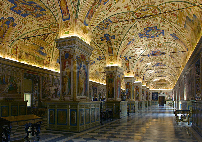 Biblioteca Apostolica Vaticana. Biblioteket i Vatikanmuseet i Rom; ; Rom; Italien; Europa; ; turistsev�rdigheder, paven, paved�mmet, Vatikanet, Vatikan Staten, sightseeing, freskoer